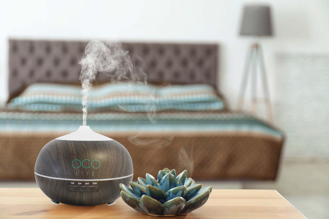 BEST SELLING OCO Life Dark Wood Grain Ultrasonic Diffuser 400ml with complete range of 9 Best Selling Oils - Image 3